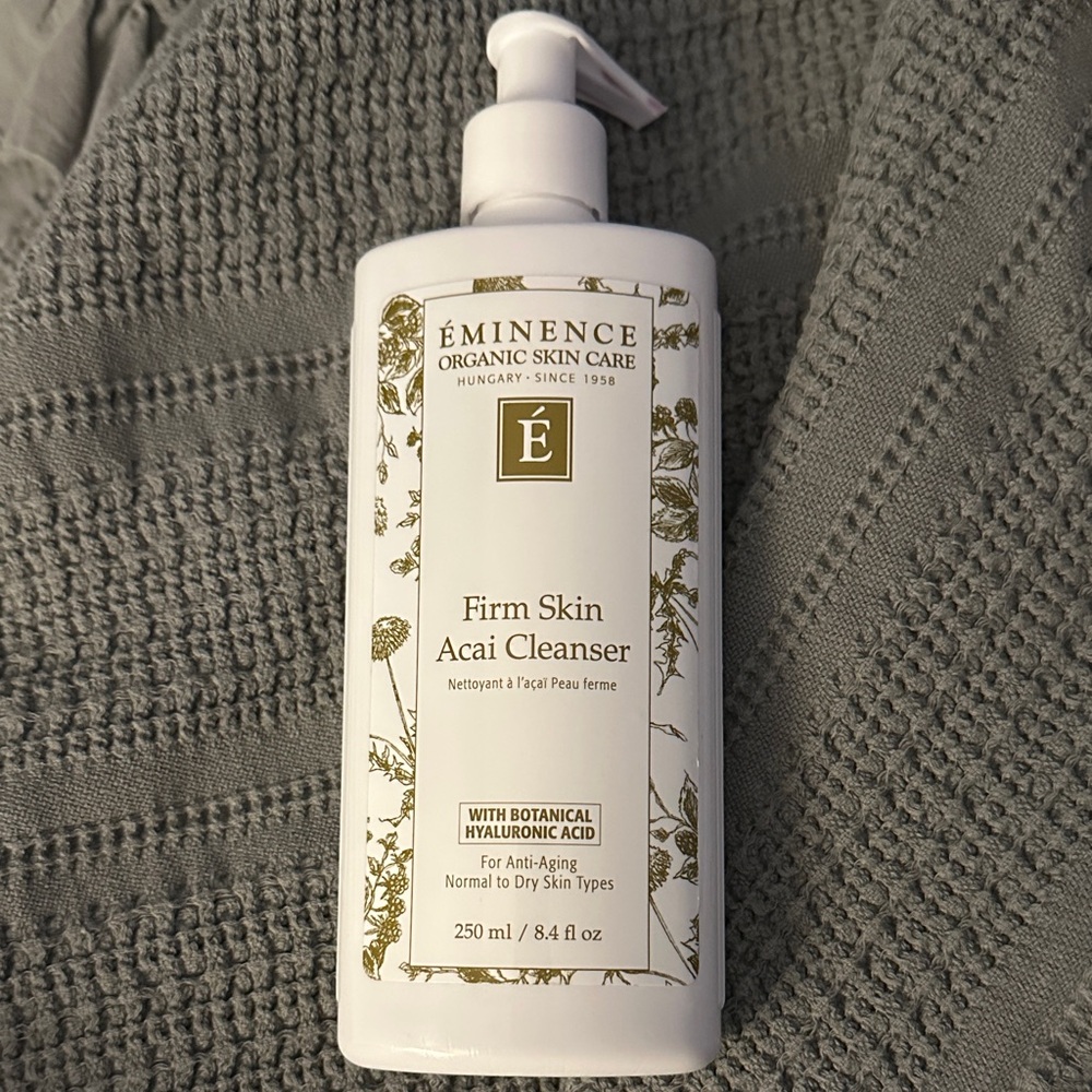 Eminence Firm Skin Acai Cleanser - White